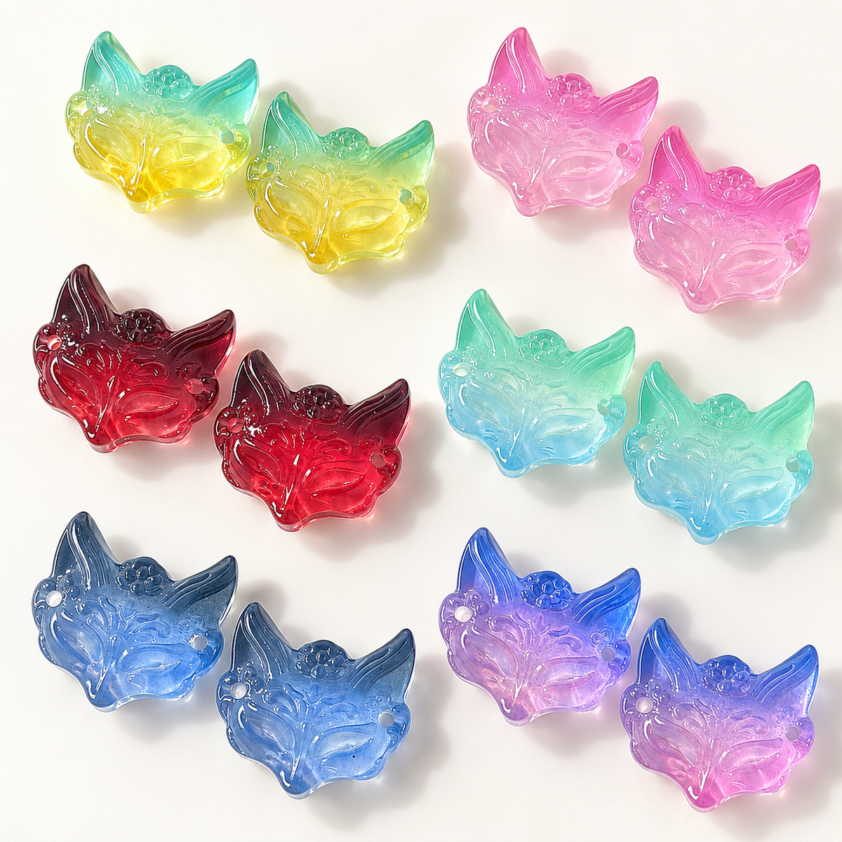 【NEW】Fox Mask Gradient Glass Beads Two-Tone Transparent Fox Charms DIY Ancient Style Jewelry Making Supplies — original studio product photograph